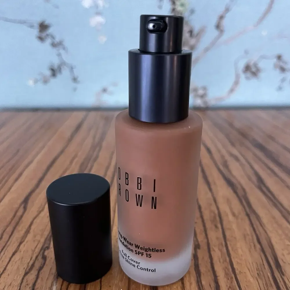 Bobbi Brown Skin Long-Wear Weightless Foundation C-096 Cool Walnut SPF 15